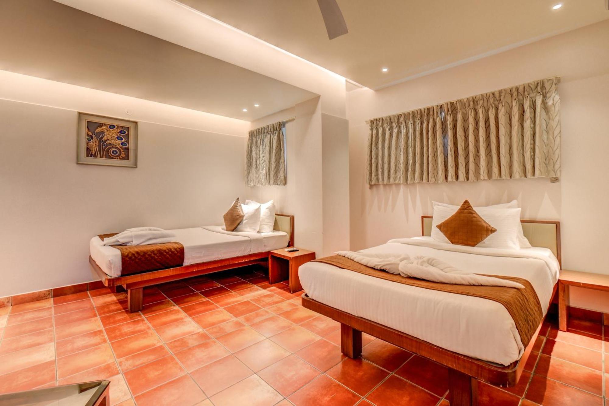 Hotel J N Stay Mysore - 12 Minutes To Mysore Palace מראה חיצוני תמונה