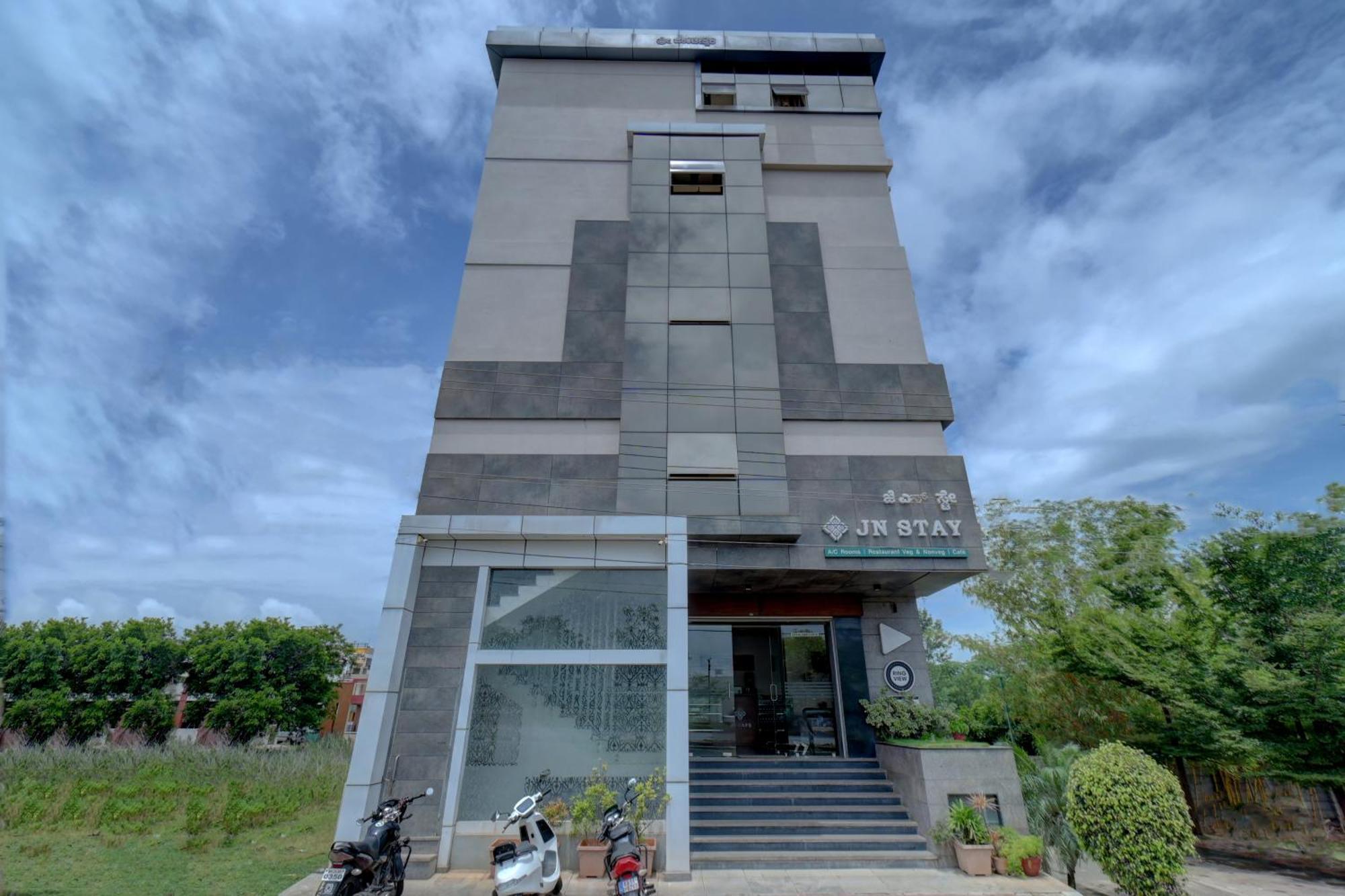 Hotel J N Stay Mysore - 12 Minutes To Mysore Palace מראה חיצוני תמונה
